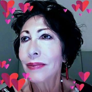 Meet your Posher, Bernice